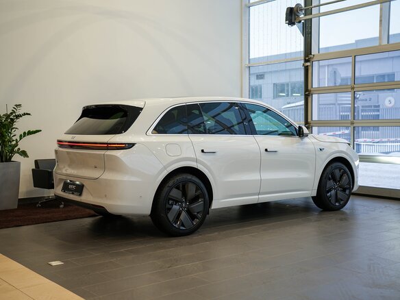 2025 Li Auto (Lixiang) L6 I, белый, 6890000 рублей - вид 12