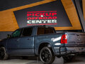 2026 Ram 1500 Crew Cab V Рестайлинг, синий, 11998000 рублей - вид 3