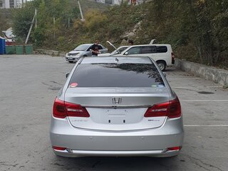 2017 Honda Legend V, серебристый, 4000000 рублей, вид 5