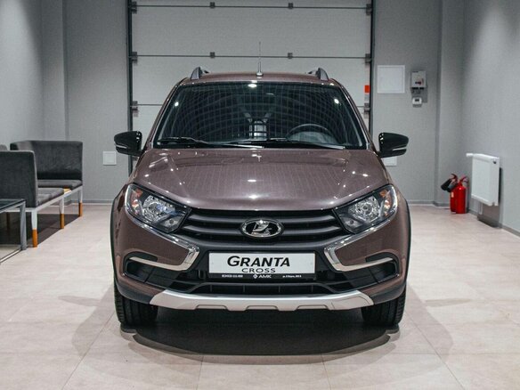 2025 Lada (ВАЗ) Granta Cross I Рестайлинг, коричневый, 1226000 рублей - вид 2
