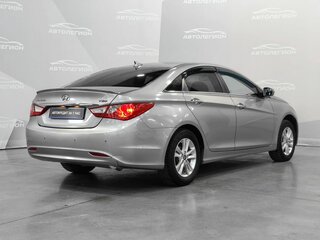 2010 Hyundai Sonata VI (YF), серый, 910000 рублей, вид 5