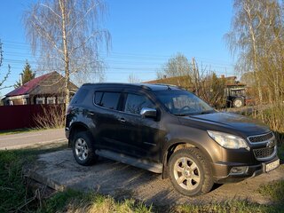 2013 Chevrolet TrailBlazer II, коричневый, 1780000 рублей, вид 2