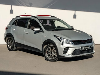 2021 Kia Rio X IV Рестайлинг, серебристый, 1795000 рублей, вид 3