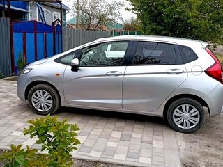 2016 Honda Fit III, серебристый, 949997 рублей, вид 3