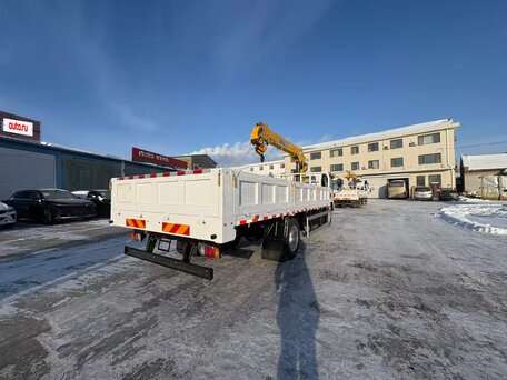 2026 Isuzu ELF KV100, белый, 7200000 рублей, вид 3