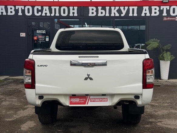 2021 Mitsubishi L200 V Рестайлинг, белый, 2350000 рублей - вид 11