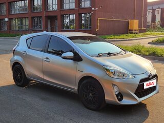 2015 Toyota Aqua I Рестайлинг, серебристый, 880000 рублей, вид 4