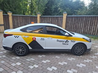 2020 Hyundai Solaris II Рестайлинг, белый, 1350000 рублей, вид 2