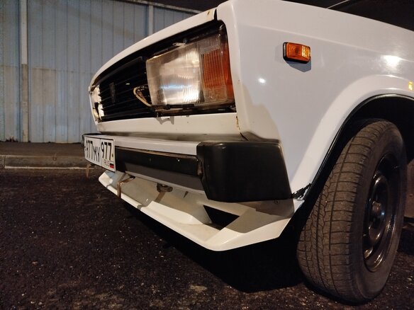 1999 Lada (ВАЗ) 2105, белый, 149000 рублей - вид 15