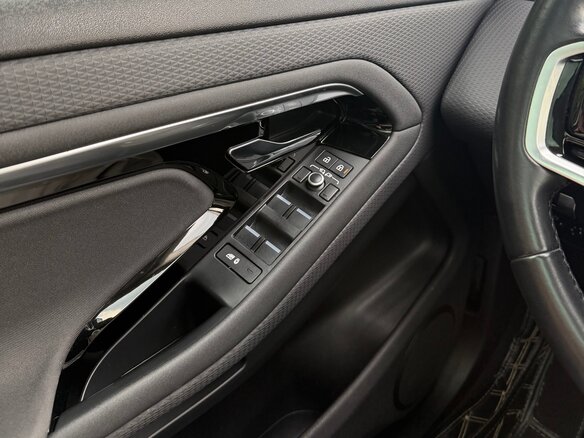 2021 Land Rover Range Rover Evoque II, белый, 3100000 рублей - вид 6