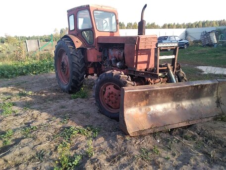 1991 ЛТЗ Т-40АМ, красный, 300000 рублей, вид 2