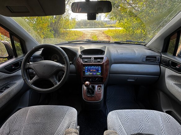 1999 Mitsubishi Space Wagon III, синий, 279000 рублей - вид 7