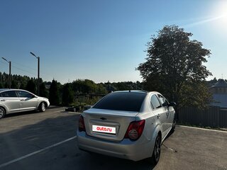 2013 Chevrolet Aveo II, серебристый, 580000 рублей, вид 5
