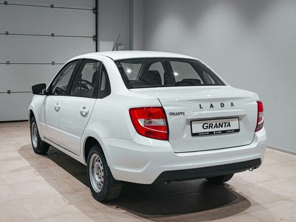 2026 Lada (ВАЗ) Granta I Рестайлинг, белый - вид 6
