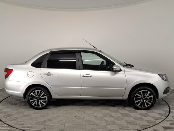 2026 Lada (ВАЗ) Granta I Рестайлинг, серебристый, 1030000 рублей - вид 3