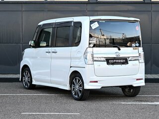 2015 Daihatsu Tanto III, белый, 989000 рублей, вид 2