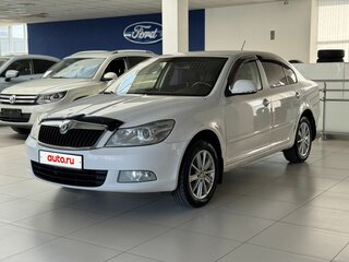 2011 Skoda Octavia II (A5) Рестайлинг, белый, 655000 рублей, вид 1