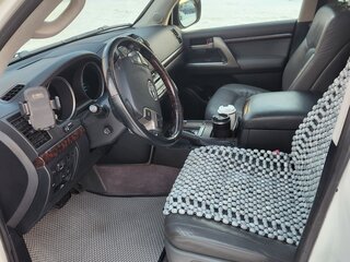 2010 Toyota Land Cruiser 200 Series, белый, 3000000 рублей, вид 5