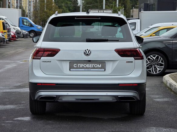 2019 Volkswagen Tiguan II, белый, 2219000 рублей - вид 5