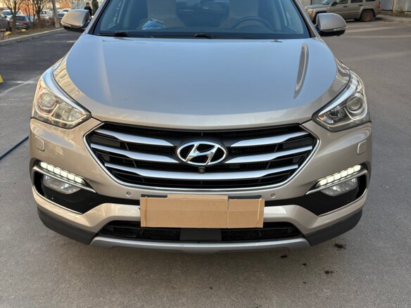 2015 Hyundai Santa Fe III Рестайлинг, бежевый, 2349000 рублей - вид 2