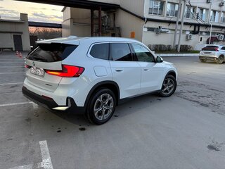 2023 BMW X1 28i xDrive III (U11/U12), белый, 5200000 рублей, вид 5