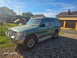 1997 Mitsubishi Pajero II Рестайлинг, зелёный, 520000 рублей, вид 1