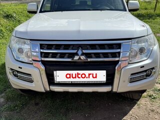 2014 Mitsubishi Pajero IV Рестайлинг 1, белый, 2750000 рублей, вид 3