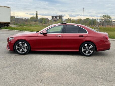 2020 Mercedes-Benz E-Класс 300 V (W213, S213, C238), красный, 3480000 рублей, вид 4