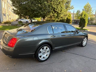 2005 Bentley Continental Flying Spur, серый, 1800000 рублей, вид 4