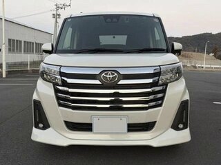 2023 Toyota Roomy I Рестайлинг, белый, 834000 рублей, вид 2