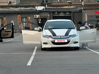 2011 Honda Insight II Рестайлинг, белый, 650000 рублей, вид 4