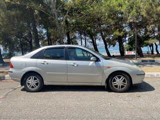 2004 Ford Focus I Рестайлинг, серебристый, 490000 рублей, вид 1