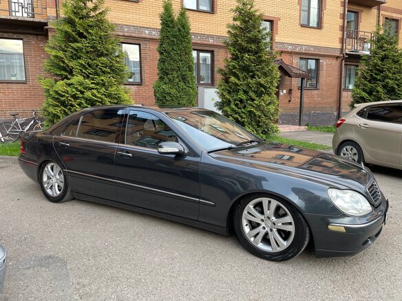 2002 Mercedes-Benz S-Класс 500 Long IV (W220), серый - вид 3