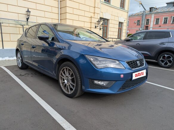 2013 SEAT Leon III, синий, 1195000 рублей