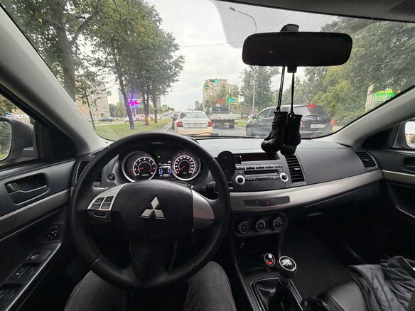2012 Mitsubishi Lancer X Рестайлинг, серебристый, 850000 рублей - вид 10