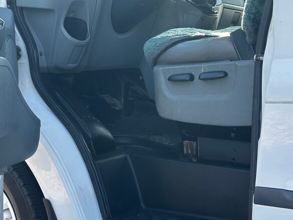 2009 Ford Transit, белый - вид 8