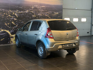 2011 Renault Sandero I, бежевый, 460000 рублей, вид 4
