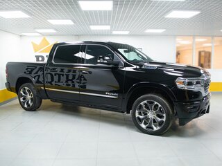 2023 Ram 1500 Crew Cab eTorque V, чёрный, 9999000 рублей, вид 4