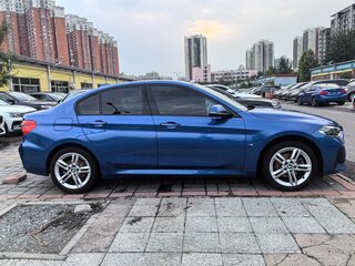 2020 BMW 1 серии 120i III (F52) Рестайлинг, синий, 1280000 рублей, вид 3