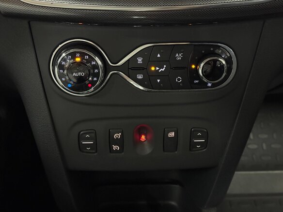 2019 Renault Logan Stepway II Рестайлинг, красный, 930000 рублей - вид 16