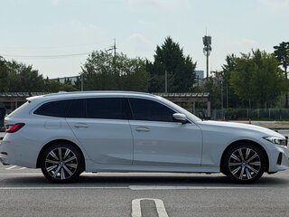 2025 BMW 3 серии 320i VII (G2x) Рестайлинг 2, белый, 5600000 рублей, вид 4
