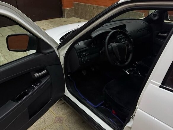 2018 Lada (ВАЗ) Priora I Рестайлинг, белый, 680000 рублей - вид 7