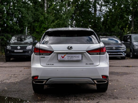 2021 Lexus RX 300 IV Рестайлинг, белый, 4490000 рублей - вид 3
