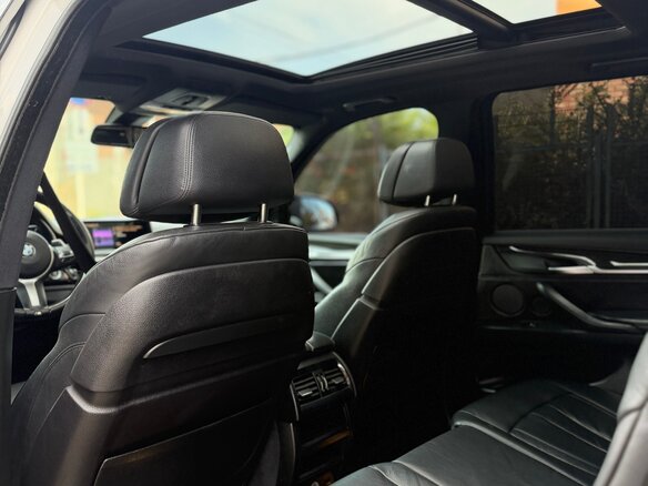 2014 BMW X5 40d III (F15), белый, 2500000 рублей - вид 10