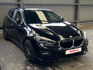 2021 BMW 1 серии 116d III (F40), чёрный, 1950000 рублей, вид 2