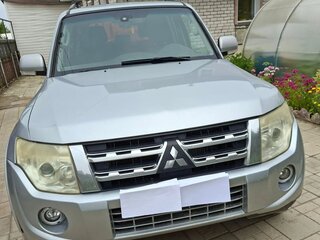 2011 Mitsubishi Pajero IV Рестайлинг 1, серебристый, 1600000 рублей, вид 1