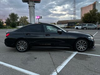 2020 BMW 3 серии 320i VII (G2x), чёрный, 3800000 рублей, вид 2