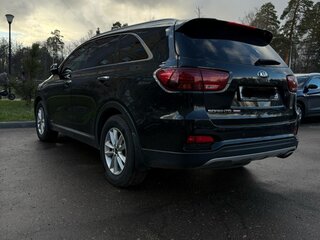 2019 Kia Sorento III Prime Рестайлинг, чёрный, 2700000 рублей, вид 4