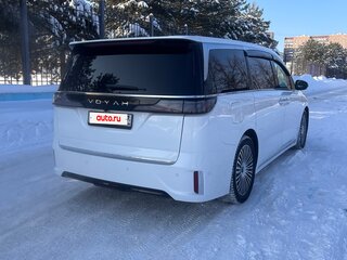 2025 Voyah Dream I Рестайлинг, белый, 6800000 рублей, вид 4