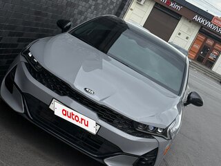 2021 Kia K5 III, серый, 2300000 рублей, вид 1